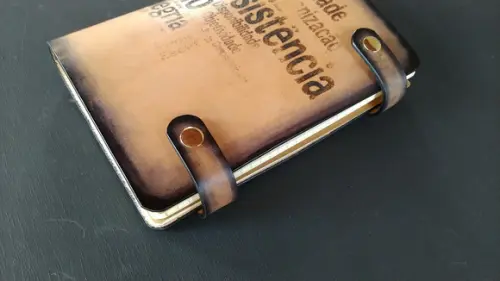 Capa de Couro Legitimo para Caderno Planner Frases