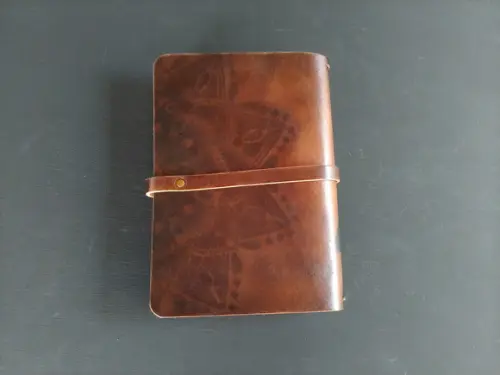 Capa de Couro para Cadernos Tipo Midori Filtro dos Sonhos