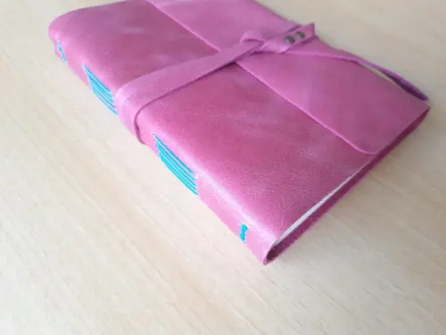 Diário de Couro Artesanal Cor Rosa Retrô Caderno