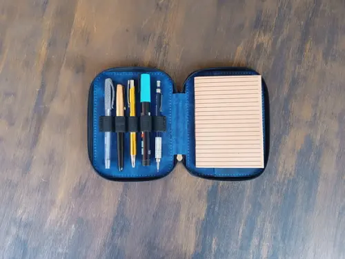 Estojo de Couro Legítimo com Zíper para Lápis e Caneta