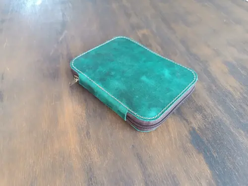 Estojo de Couro Legítimo com Zíper para Lápis e Caneta