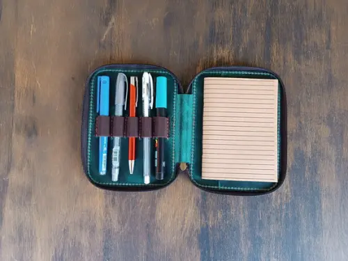 Estojo de Couro Legítimo com Zíper para Lápis e Caneta