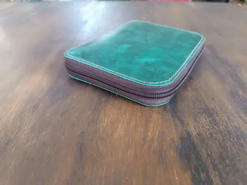 Estojo de Couro Legítimo com Zíper para Lápis e Caneta
