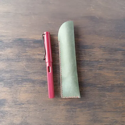 Estojo de Couro Verde Estonado para 1 Caneta - de Bolso
