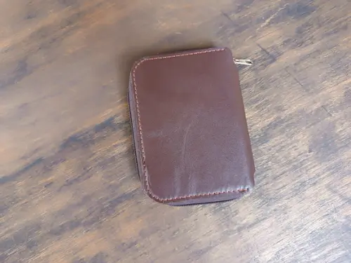 Porta Passaporte de Couro com Zíper