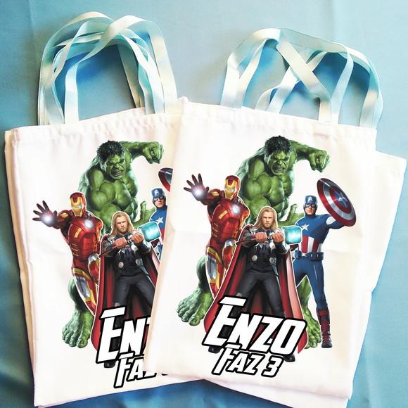 Kit com 15 Bolsinhas Sacolinhas Personalizadas Vingadores