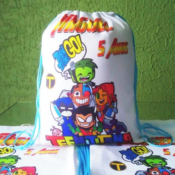 Mochilinha Ecobag Sacochila Personalizada Jovens Titans