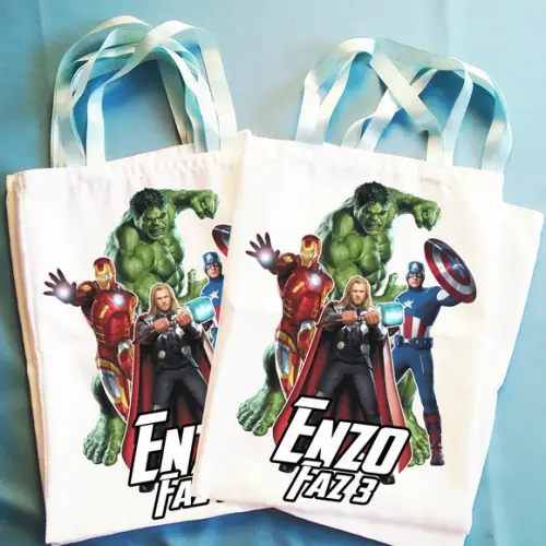 Kit com 15 Bolsinhas Sacolinhas Personalizadas Vingadores