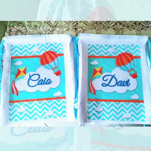 Mochilinha Ecobag Sacochila Personalizada Balões e Pipas