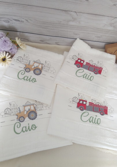 2 Toalhas de Banho + Toalhinhas de Boca Infantil