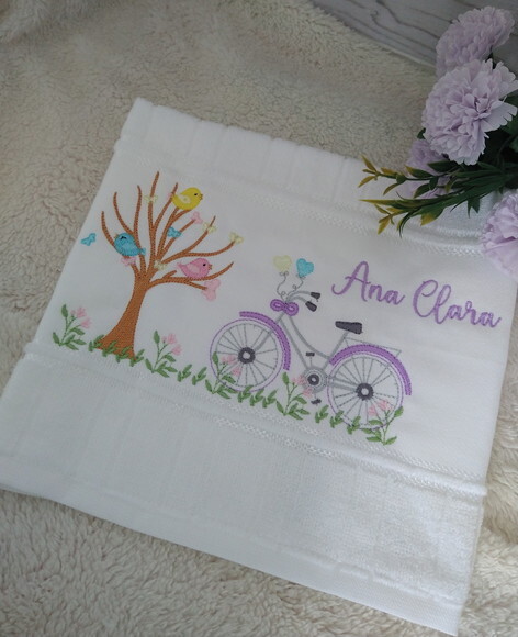 Toalha de Banho Infantil Bordada