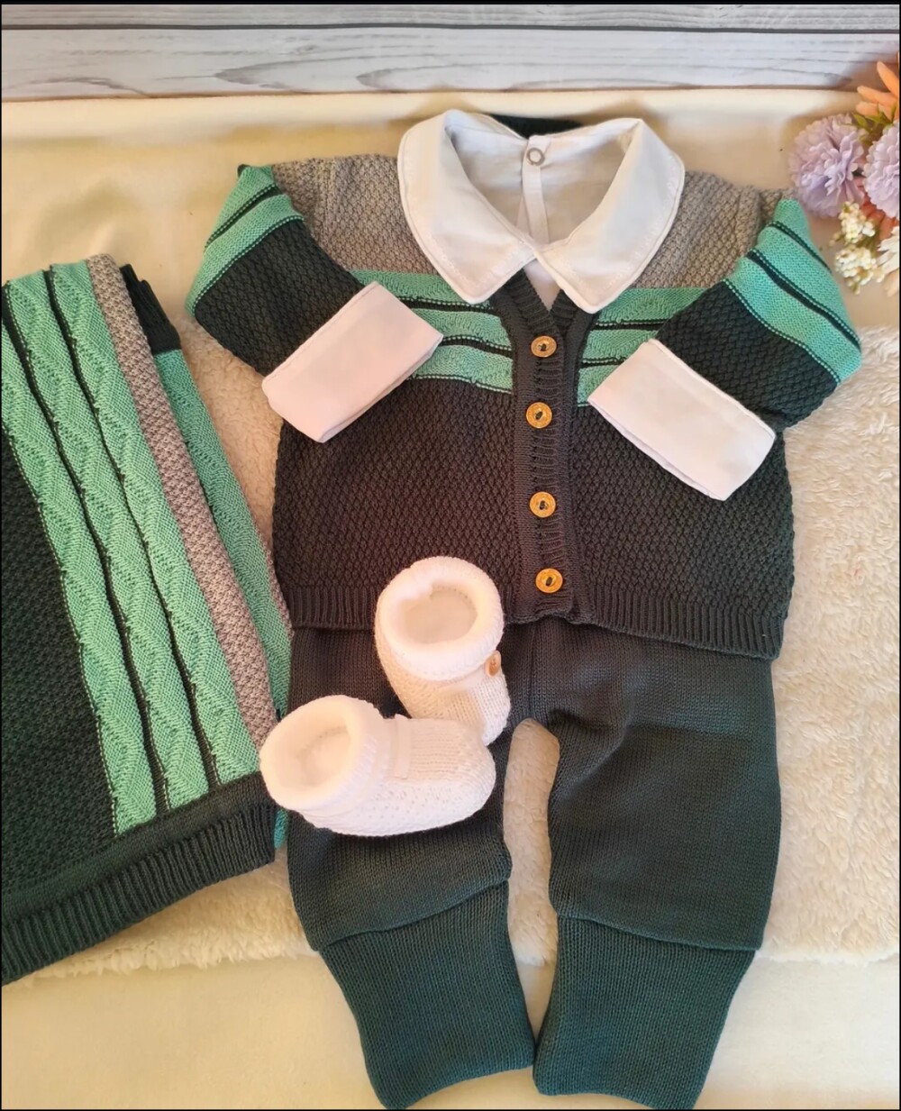 Saída Maternidade Verde  kit 5 peças Personalizado Com nome do 