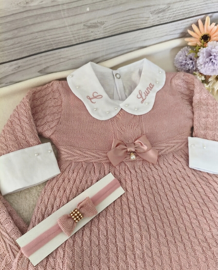 Saída Maternidade Personalizada em tricot  Rose Com nome Bordado