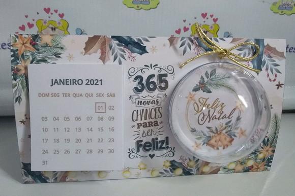 Calendário de Mesa 2025 Natal com Meia Bola de Acrilico