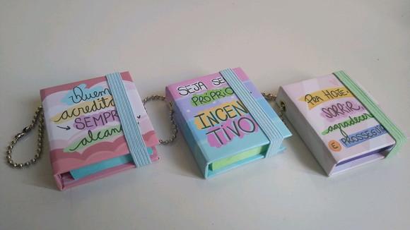 Lembrancinha Chaveiro post-its