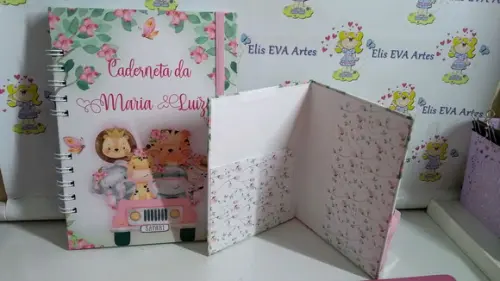 Caderneta De Vacina Safari Menina Personalizada + Brinde