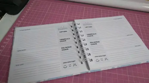 Caderno Devocional Diário Personalizado 15,5x15,5