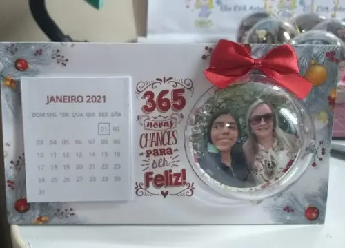 Calendário de Mesa 2025 Natal com Meia Bola de Acrilico