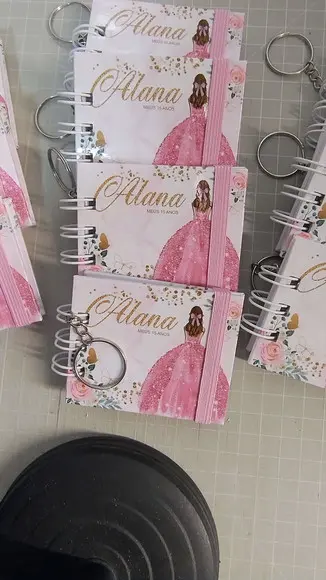 Kit 10 Lembrancinha 15 Anos Bloquinho Personalizado Chaveiro
