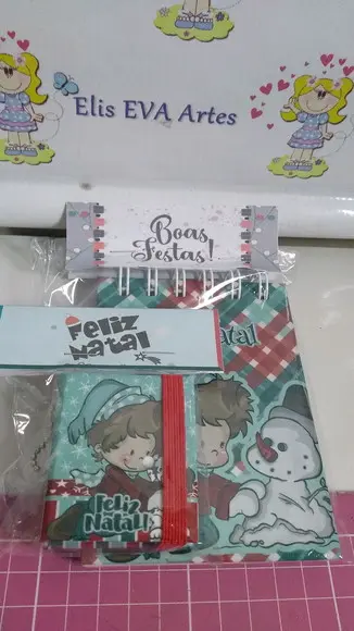 Kit Bloquinho para anotações + chaveiro postit natal