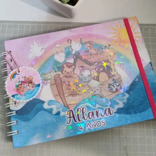 Livro de Assinatura Aniversário Arca de Noé Holográfico