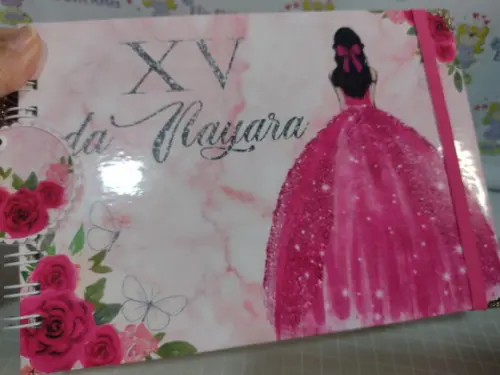 Livro de Assinatura com Folhas Personalizadas 15 Anos Pink