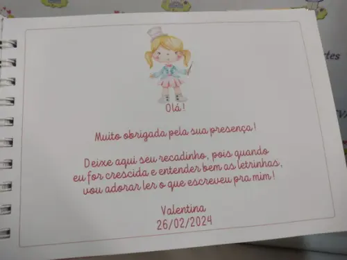 Livro de Assinaturas Circo Rosa com Laminação Holográfica