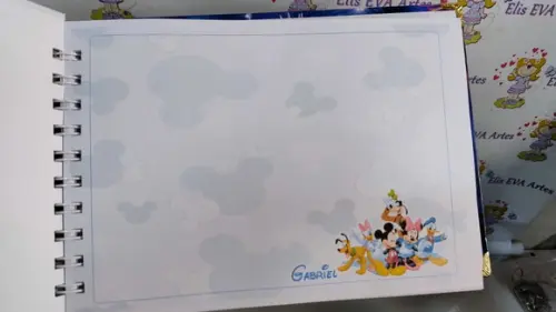 Livro de Autógrafos Personalizado Disney
