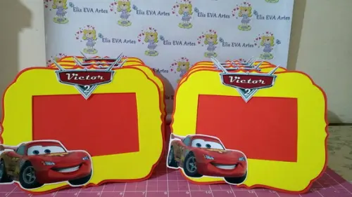Porta retrato em EVA Carros Disney kit c/26 unidades