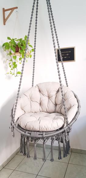 Cadeira Suspensa em Macrame com Almofadas Impermeáveis