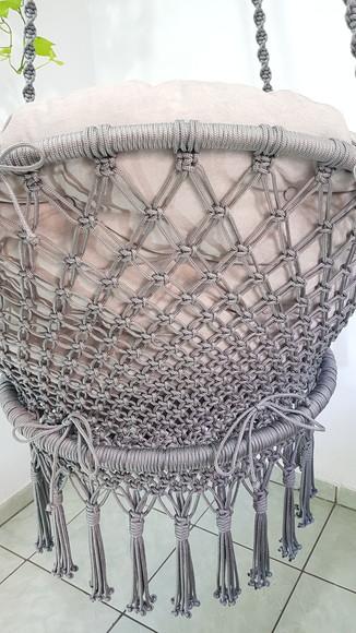 Cadeira Suspensa em Macrame com Almofadas Impermeáveis
