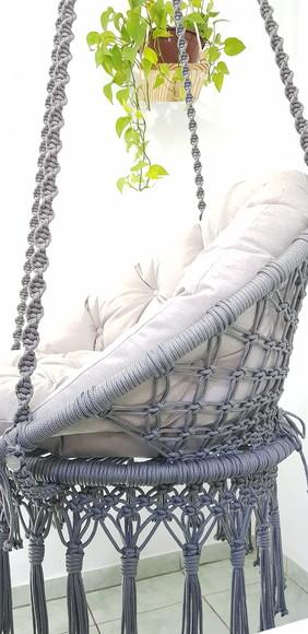 Cadeira Suspensa em Macrame com Almofadas Impermeáveis