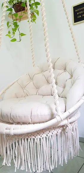 Cadeira Suspensa em Macrame com Almofadas