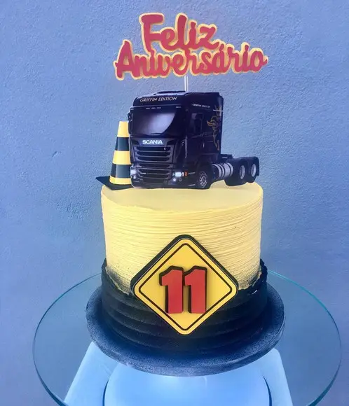 Arquivo De Corte Topo De Bolo Scania E Cone Transito 3d