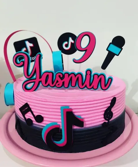 Arquivo de Corte Topo de Bolo Tik Tok Fone 3d