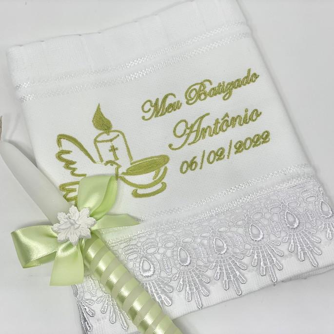 Kit Batismo Toalhinha e vela personalizada