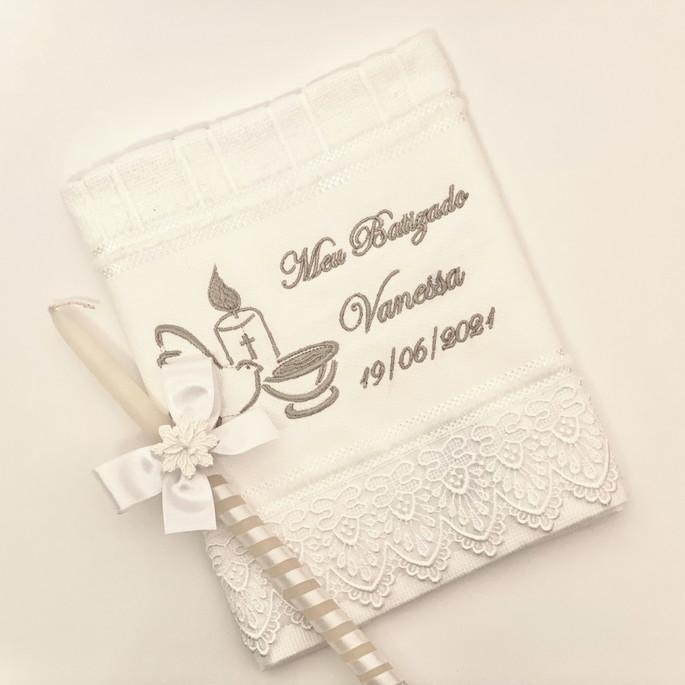 Kit Batismo Toalhinha e vela personalizada