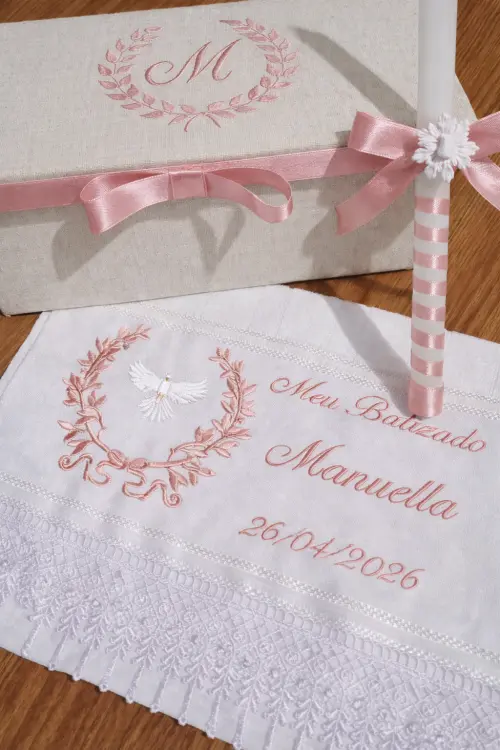 Caixa + Toalha + Vela Personalizada Batizado