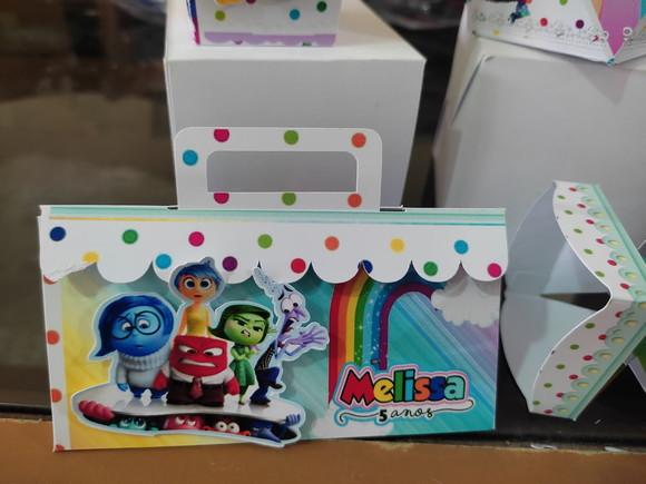 50 Personalizados Divertidamente 3d