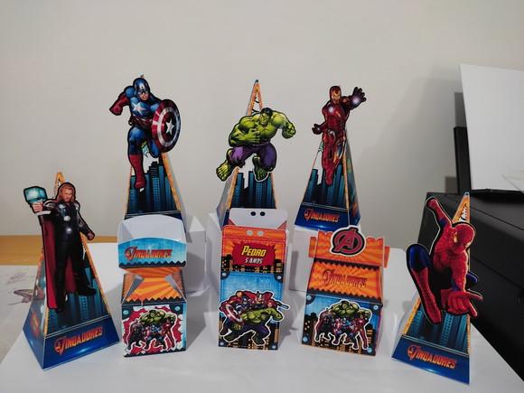 50 Personalizados Heróis
