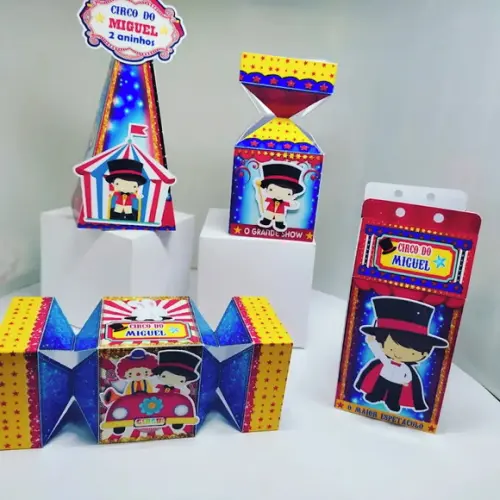 40 Personalizados Circo Menino