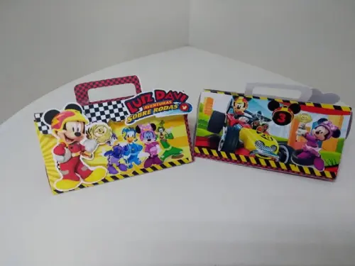 50 Caixinhas 3d Personalizadas Mickey Sobre Rodas