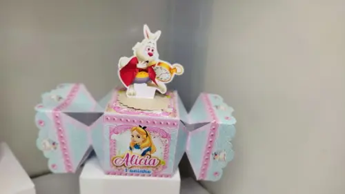 50 Caixinhas Personalizadas - Alice no Pais das Maravilhas