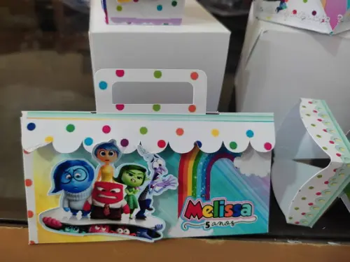 50 Personalizados Divertidamente 3d