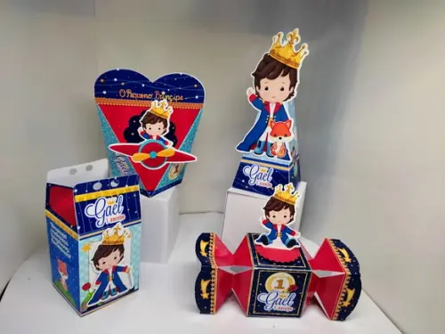 40 Personalizados Pequeno Príncipe com Coroa