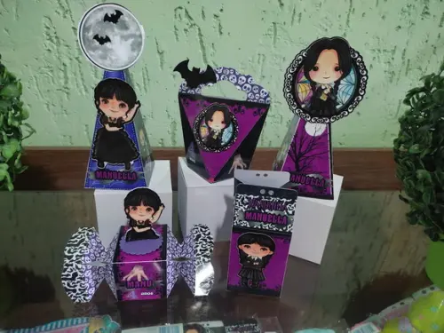 40 Personalizados Wandinha