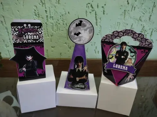 40 Personalizados Wandinha