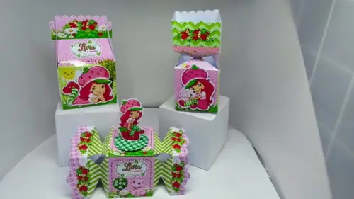 Kit 40 Caixinhas 3d Personalizadas Moranguinho