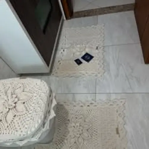 Jogo de banheiro em relevo