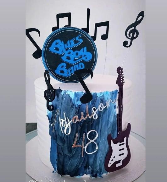 Arquivo de Corte Topo de Bolo Guitarra Notas Musicais